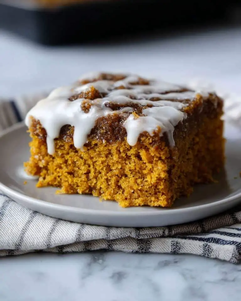 Pumpkin Cinnamon Roll Cake Recipe